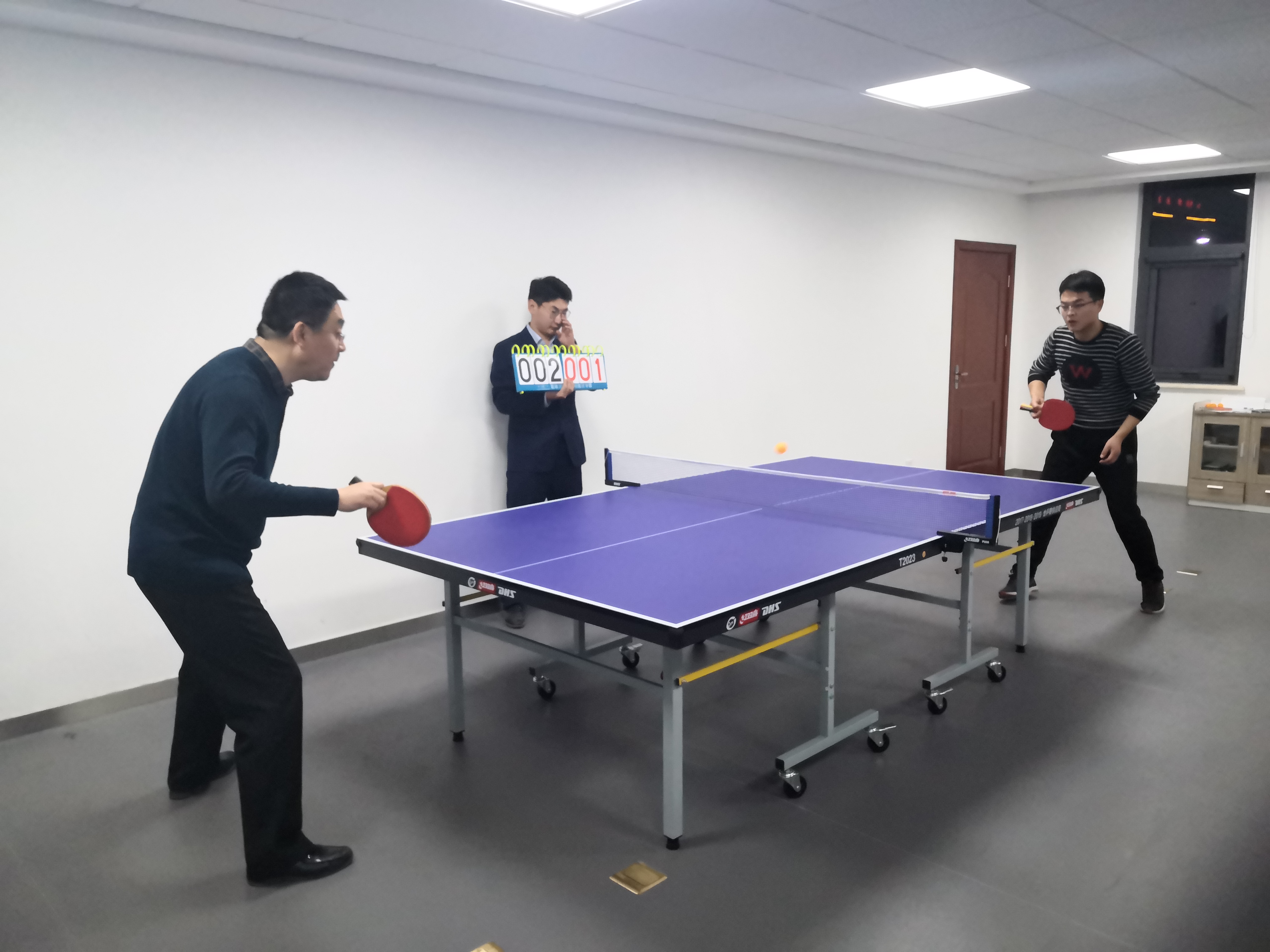 泓源公司举办“庆元旦、迎新春”职工乒乓球台球比赛(图2)